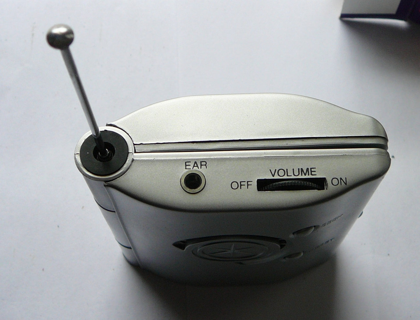 Palito PA-2038 AM/FM Radio Auto Scan FM Receiver Digital Handheld Portable READ! D1