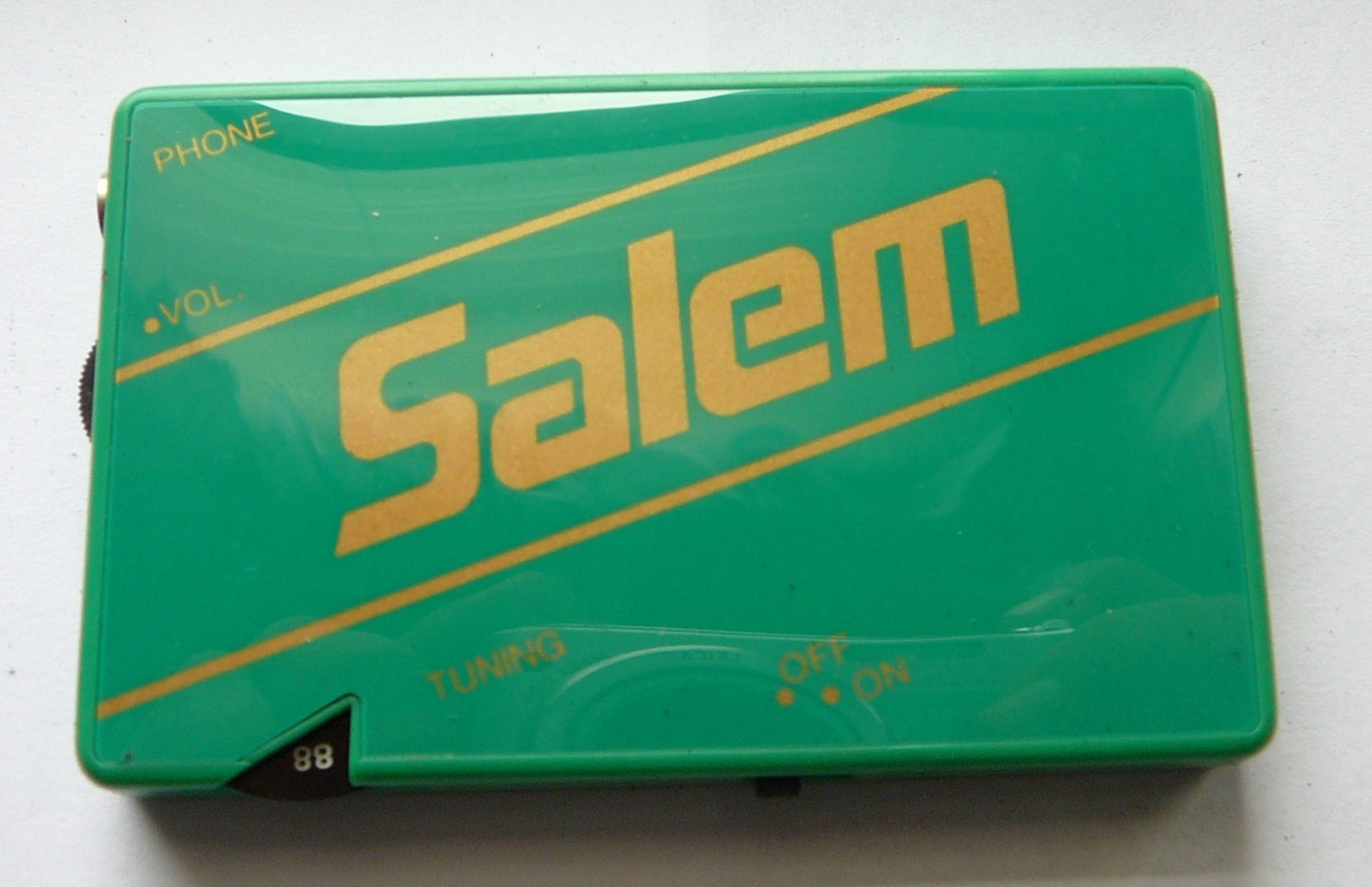 Salem Cigarettes AM/FM Pocket Transistor Promotional Radio New In Box  D1