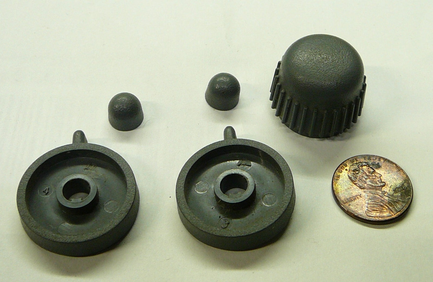 1994 - 1997  CHEVY S-10 S10 RADIO STEREO CONTROL KNOB SET 16160413 OEM