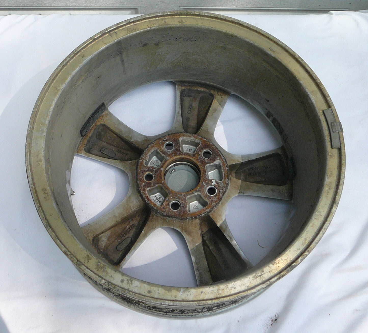 2013 - 2015 Acura ILX 42700-TX6-A71   17X7 5 Spoke Wheel Rim Some Curb Rub