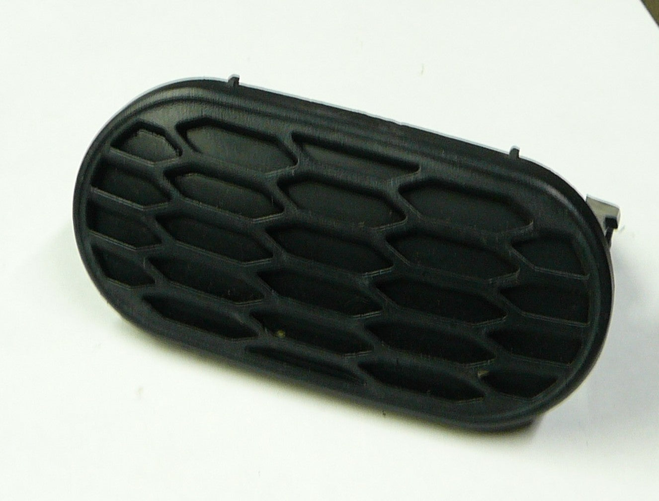 02 - 08 Mini Cooper Rear Bumper Vent Grille Center Piece 7133424 51127133424 A17