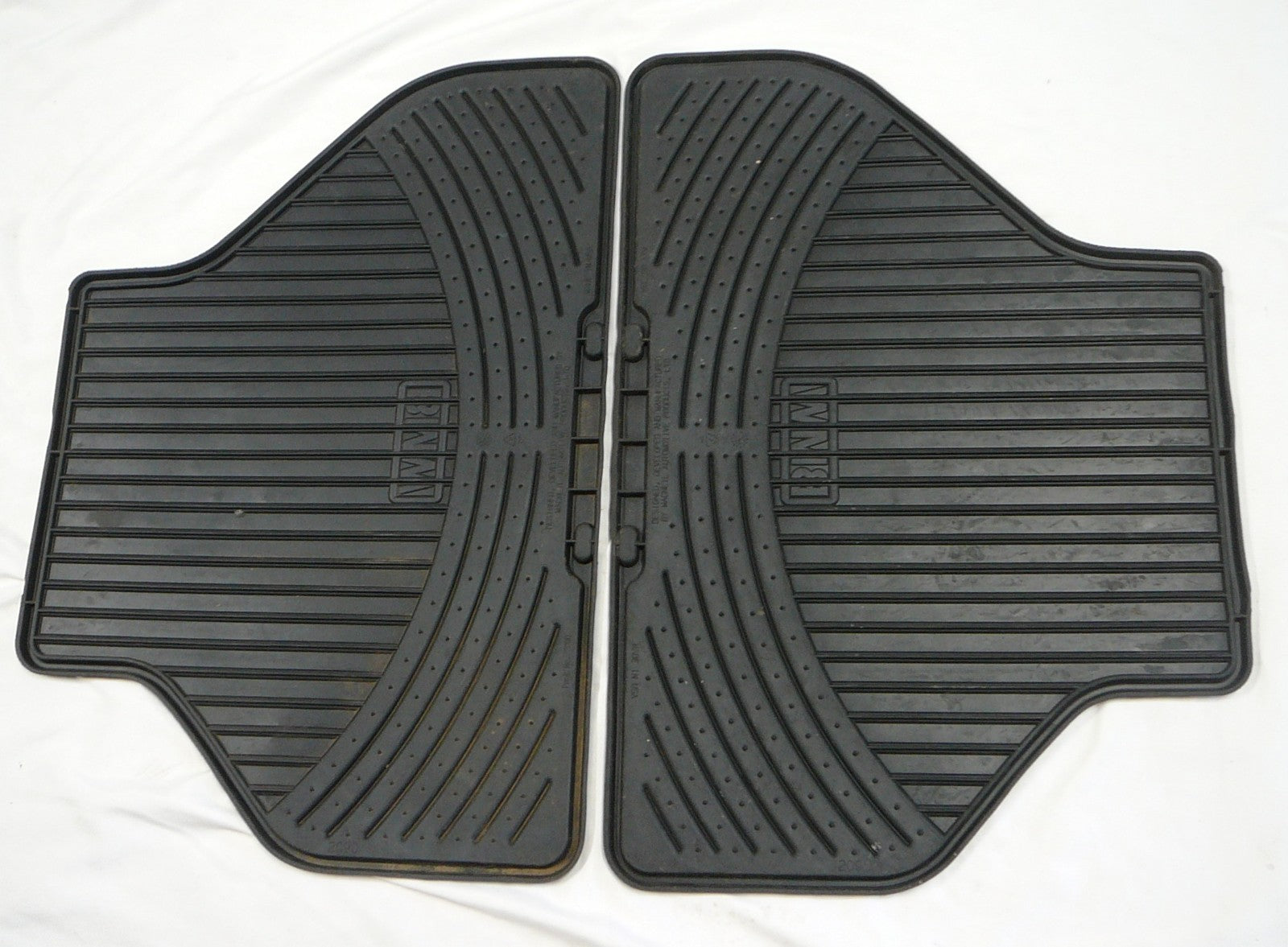 MACNEIL AUTOMOTIVE BMW WEATHER RUBBER FLOOR WEATHER MATS REAR 2090 2091