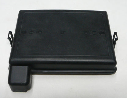 2006 - 2010 Chevy HHR Relay Fuse Cover Lid 15277513, 15847491 R1