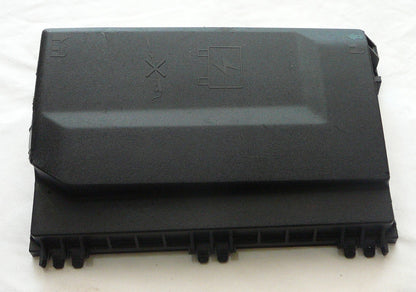 2011 - 2015 Chevy Volt Fuse Relay Cover Lid 22803988 25977157 B10