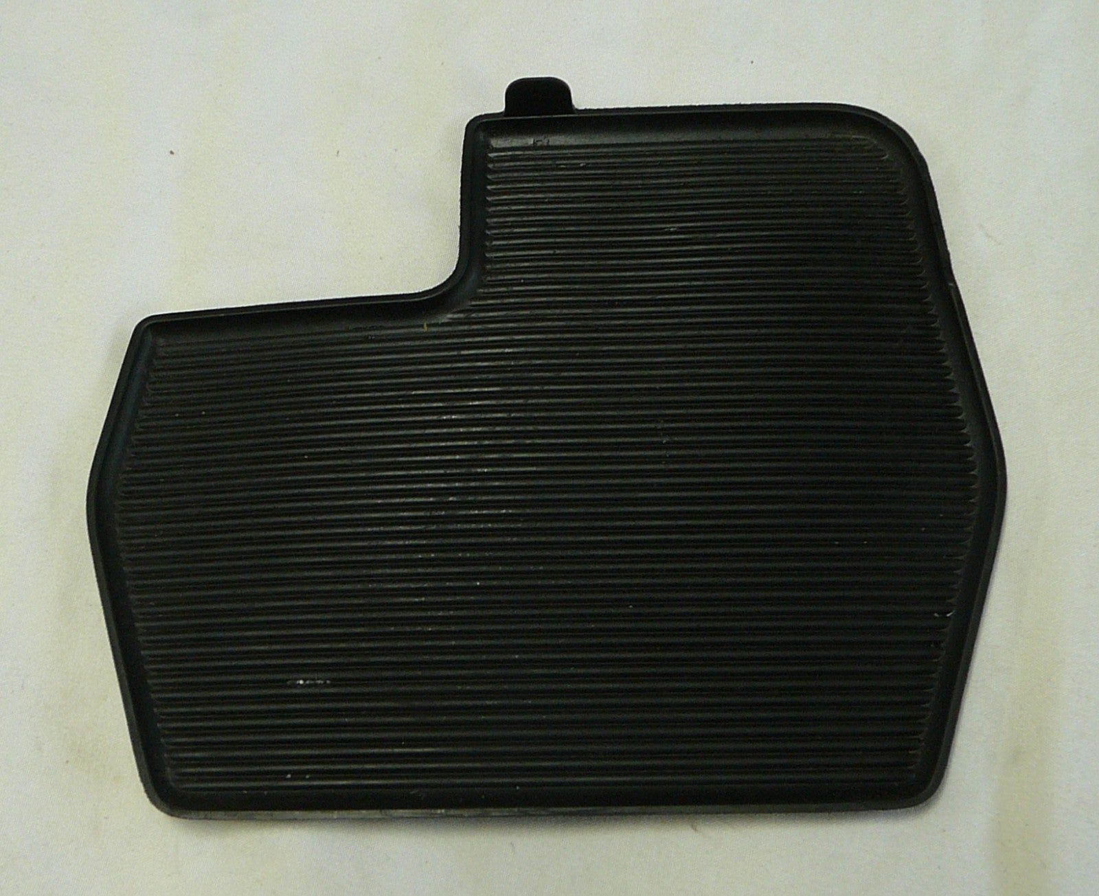 08 - 12 Escape Tribute OEM Console Tray Liner Rubber Mat 8M64-78047A74-A   A20