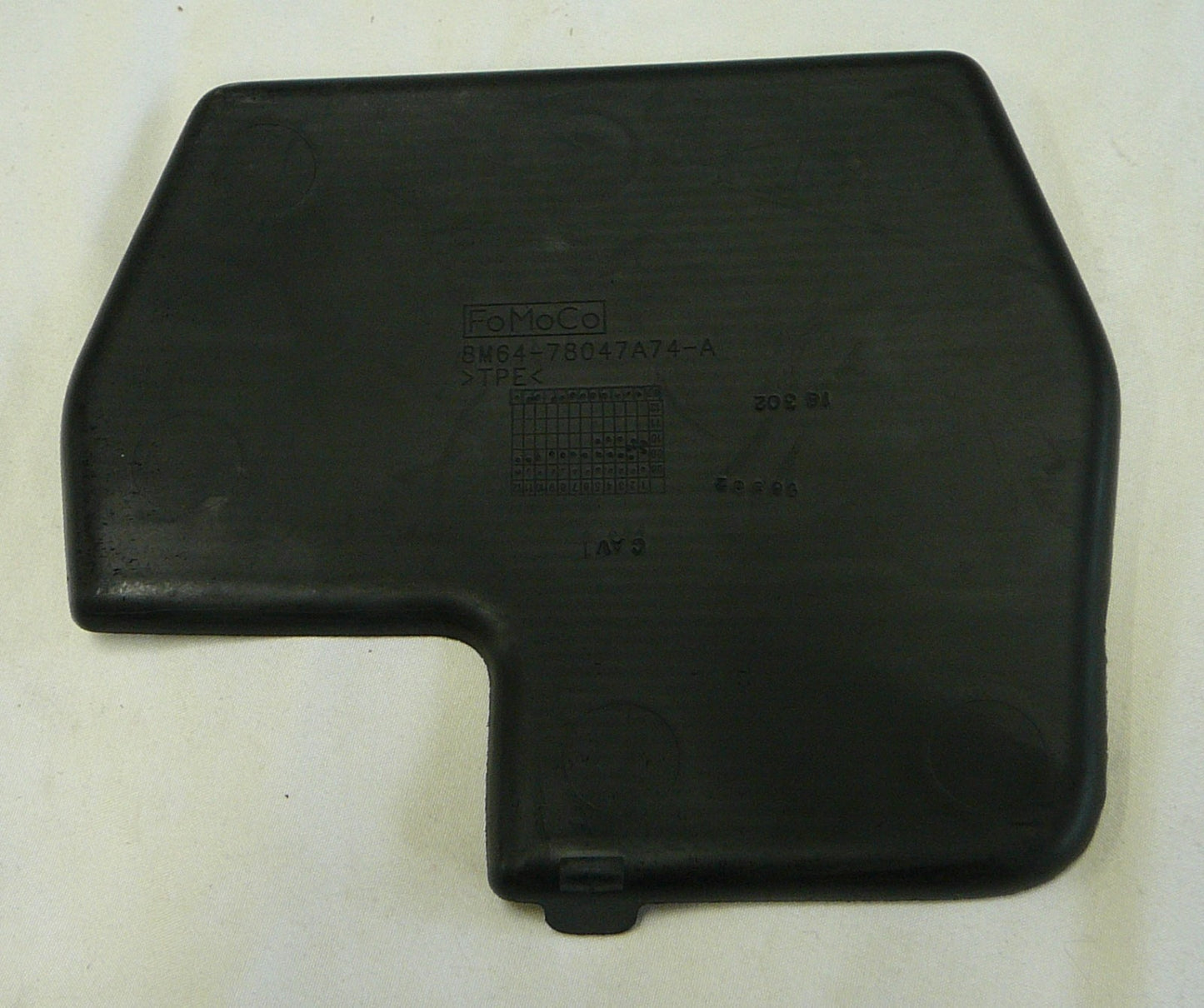 08 - 12 Escape Tribute OEM Console Tray Liner Rubber Mat 8M64-78047A74-A   A20