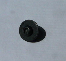 2006 - 2010 Hummer H2 H3 H3T Sunroof Glass Panel Mount Bolt 15242782  A16