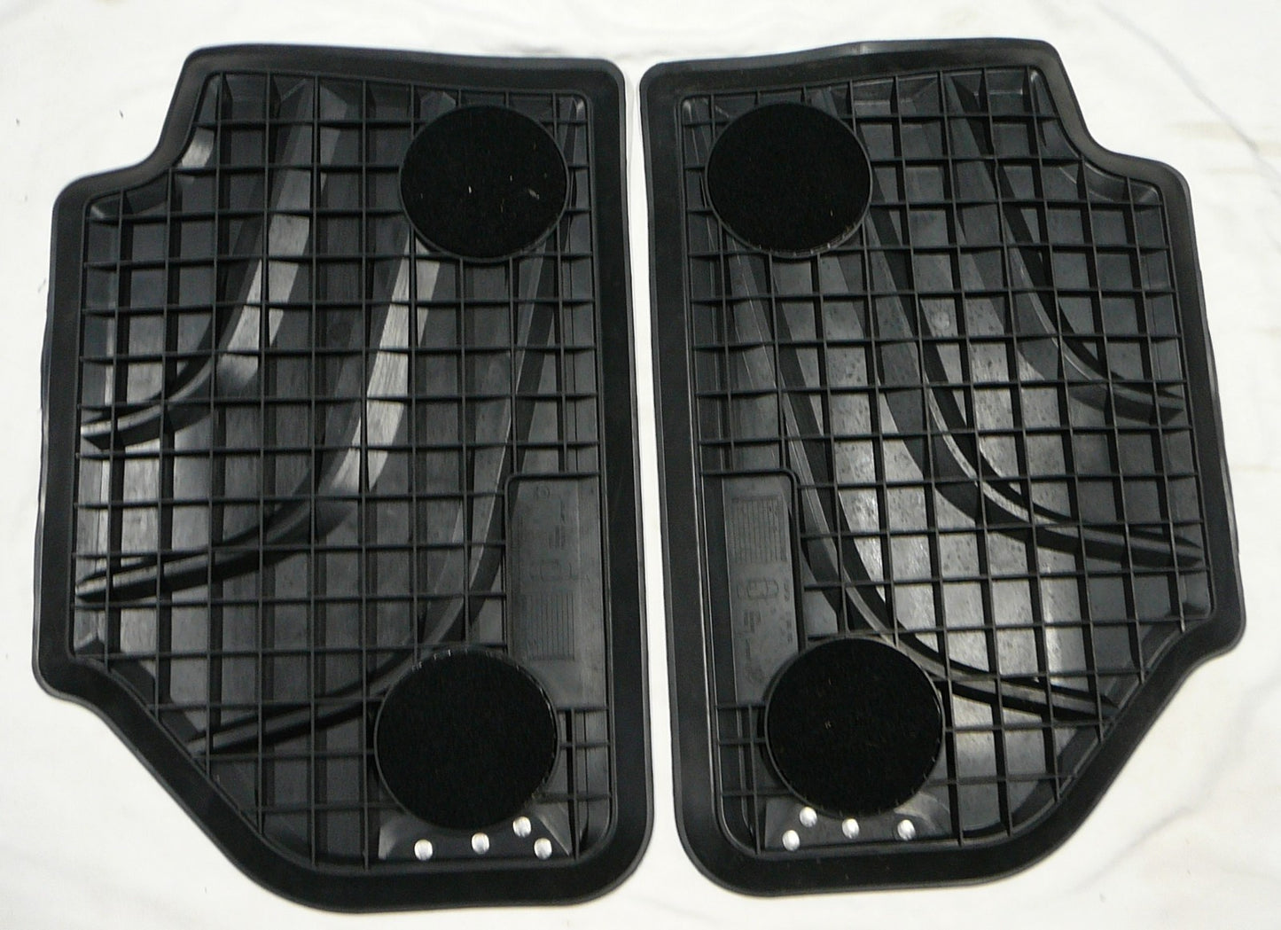 2011 - 2017 BMW X3 2015 - 2018 X4 OEM Rubber Rear Floor Mat Set 51472286001