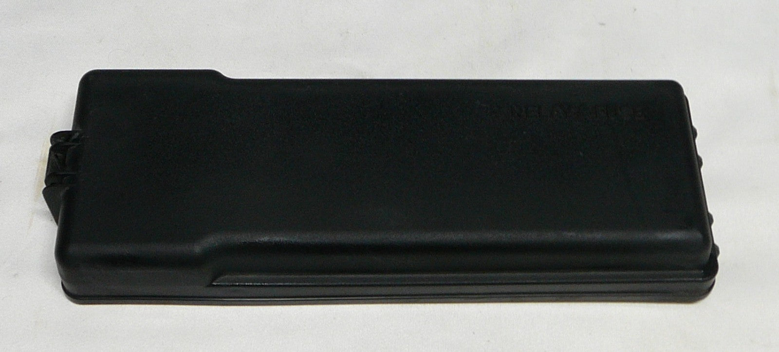 2004 - 2007 Toyota Sequoia Relay Cover 82672-0C022 R3