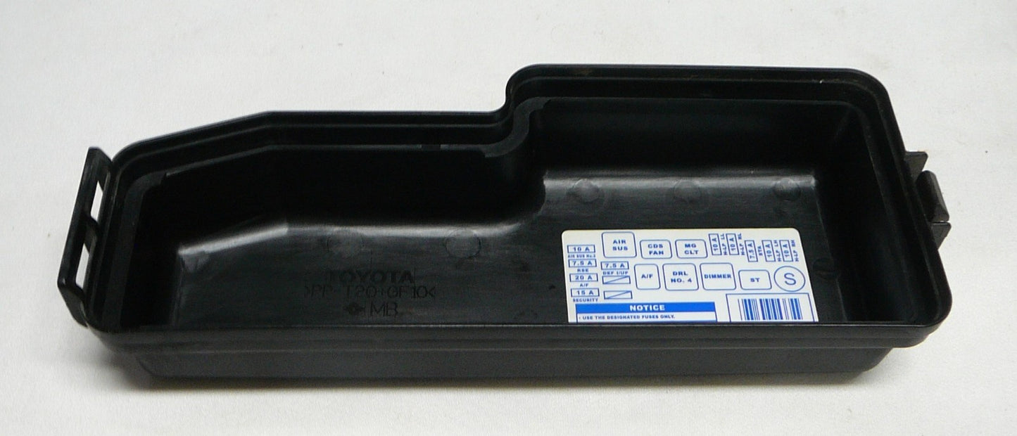2005 - 2007 Toyota Sequoia Relay Cover 82661-0C053 R3