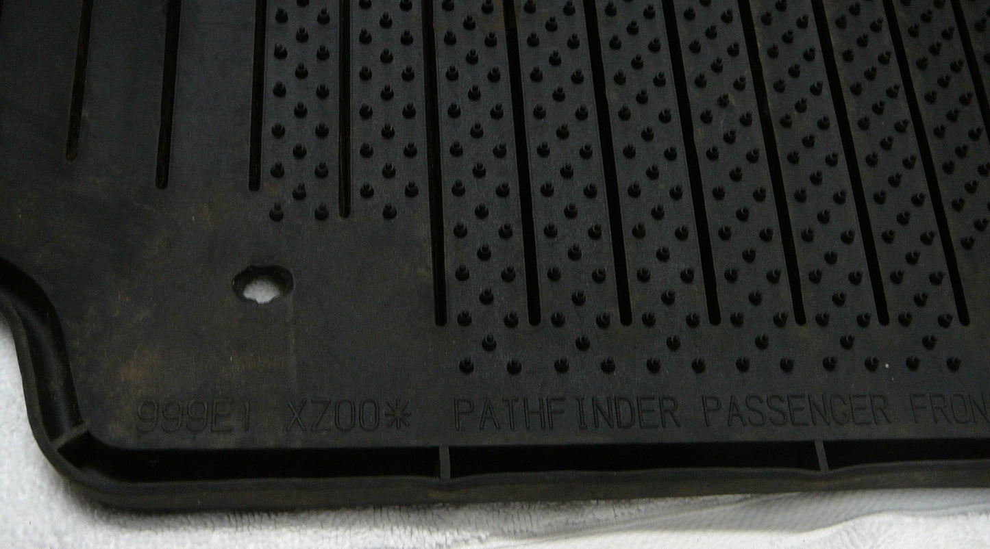 2013 - 2018 Nissan Pathfinder All Weather Rubber OEM Floormat 999E1-XZ000 FM1
