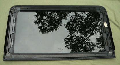2011 - 2023 CHRYSLER 300 OEM FACTORY FRONT SUNROOF GLASS PANEL 68127965AC