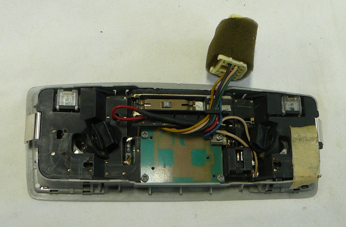2004 - 2009 Mazda 3 Overhead Dome Light Sunroof Switch GJ6R-69-970B-30 B10