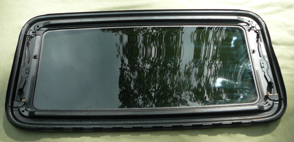 2010 - 2015 HONDA CROSSTOUR OEM FACTORY SUNROOF GLASS PANEL 70200-TP6-A01