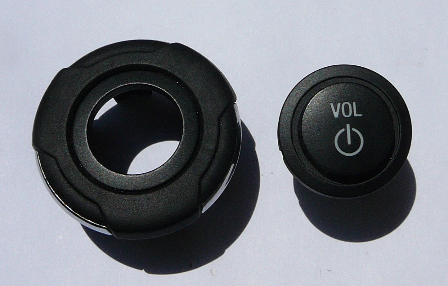 2011 - 2017 FORD EXPLORER STEREO VOLUME TUNER RADIO KNOB OEM FACTORY