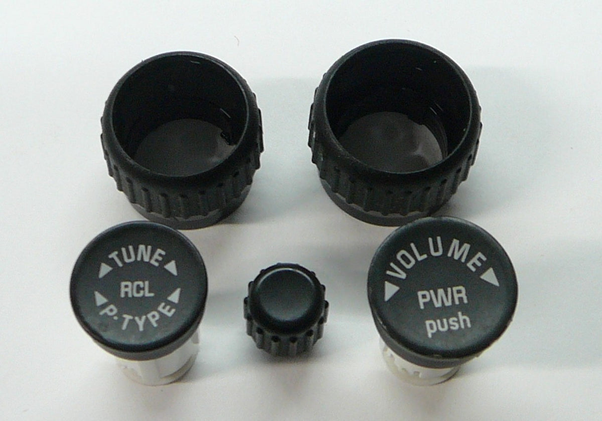 2003 - 2005 Chevy Suburban OEM Radio Stereo Tuner Selector Knob Set 10357894