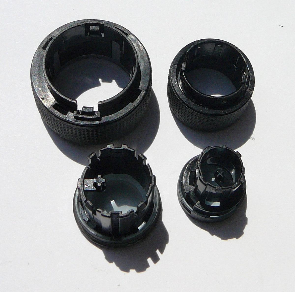 2007 - 2010 Chevy Suburban OEM Radio Stereo Tuner Selector Knob Set 25799567