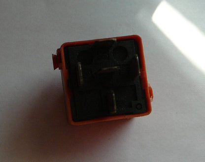 OEM BMW SIEMENS RELAY V23134-E52-X344, 12.631742690  1  YEAR WARRANTY TESTED B1