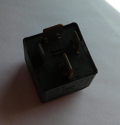 OEM BMW TYCO RELAY V23136-J6-X48, 61.36-6901469  1  YEAR WARRANTY TESTED B1