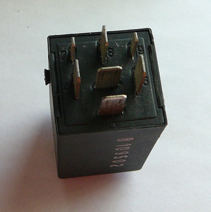 OEM BMW SIEMENS RELAY 1388533  1  YEAR WARRANTY TESTED B1