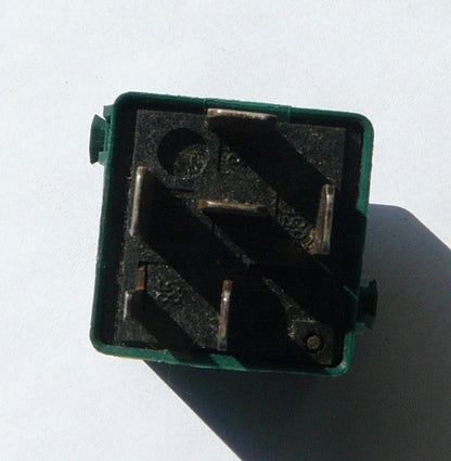 OEM BMW SIEMENS RELAY V23134-K52-X166, 61.36-8350566  1  YEAR WARRANTY TESTED B1