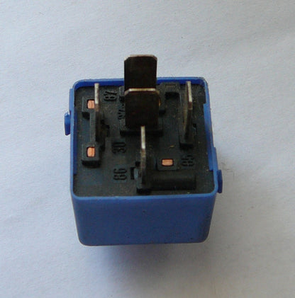 OEM BMW RELAY 899507, 61.31-1378786   1  YEAR WARRANTY TESTED B1