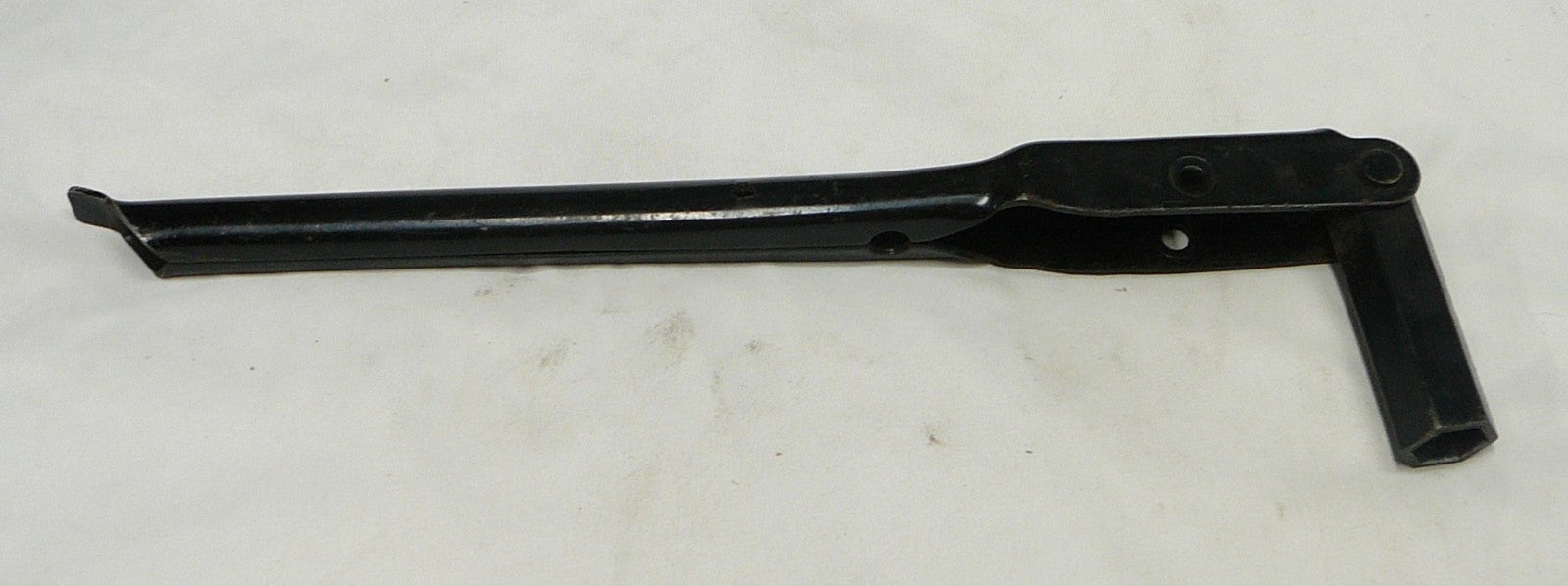 09-19 Ford Flex 10-19 Ford Taurus Wheel Lug Nut Wrench 8A83-17035-AA B5