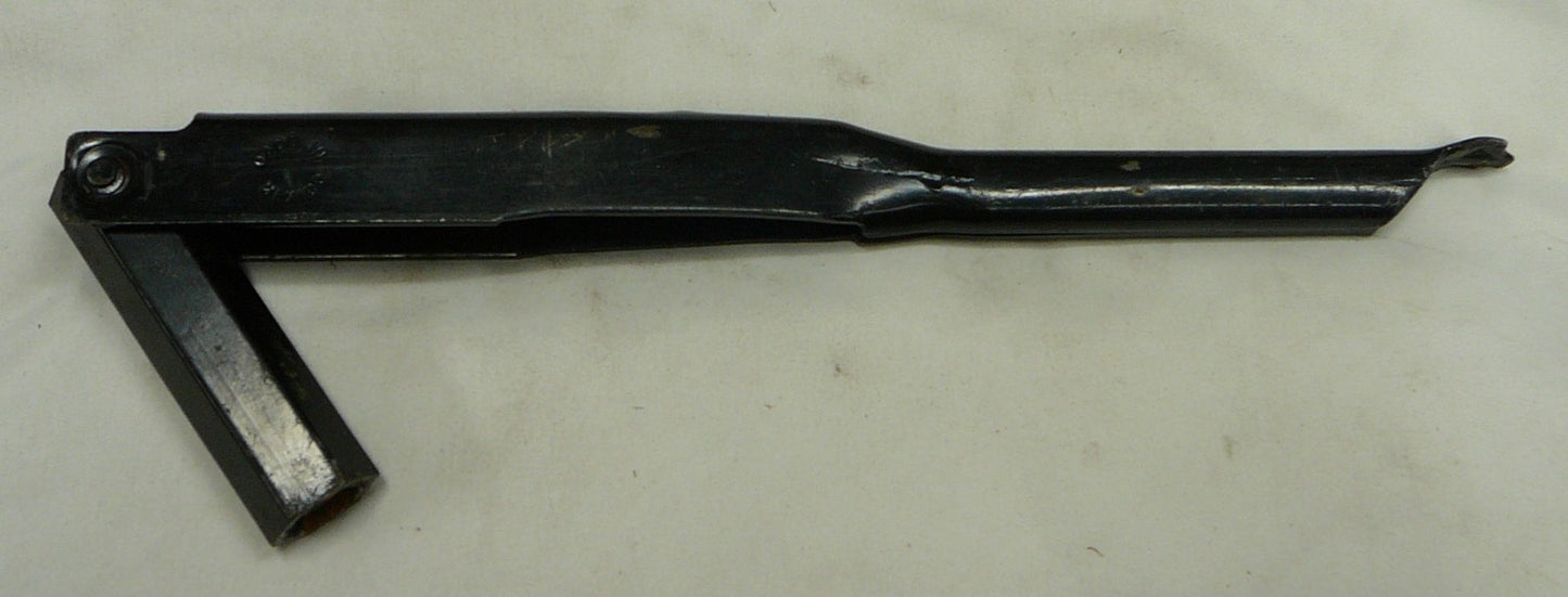 PT Cruiser Neon Sebring Stratus Viper Wheel Lug Nut Wrench 04764663AB B5
