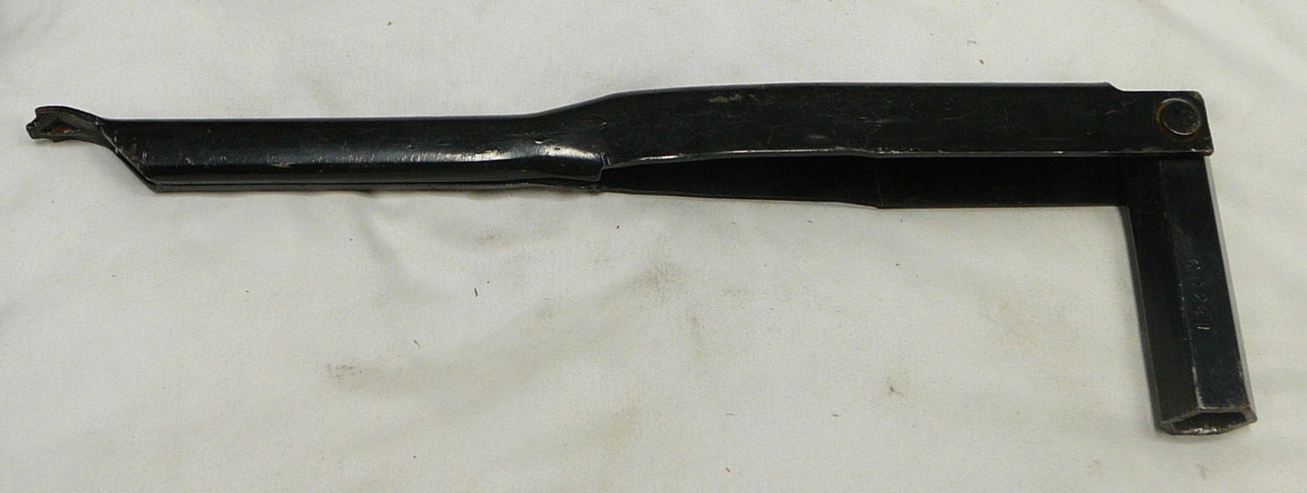 PT Cruiser Neon Sebring Stratus Viper Wheel Lug Nut Wrench 04764663AB B5