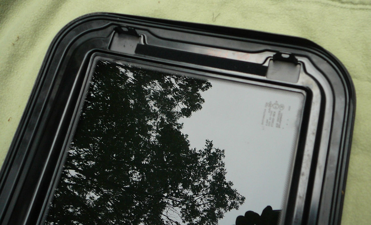 2009 - 2012 Infiniti FX35 FX50 OEM Factory Sunroof Glass Panel 91210-1CA1A