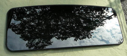 2004 - 2015 Nissan Armada Titan OEM Factory Sunroof Glass Panel 91210-7S010