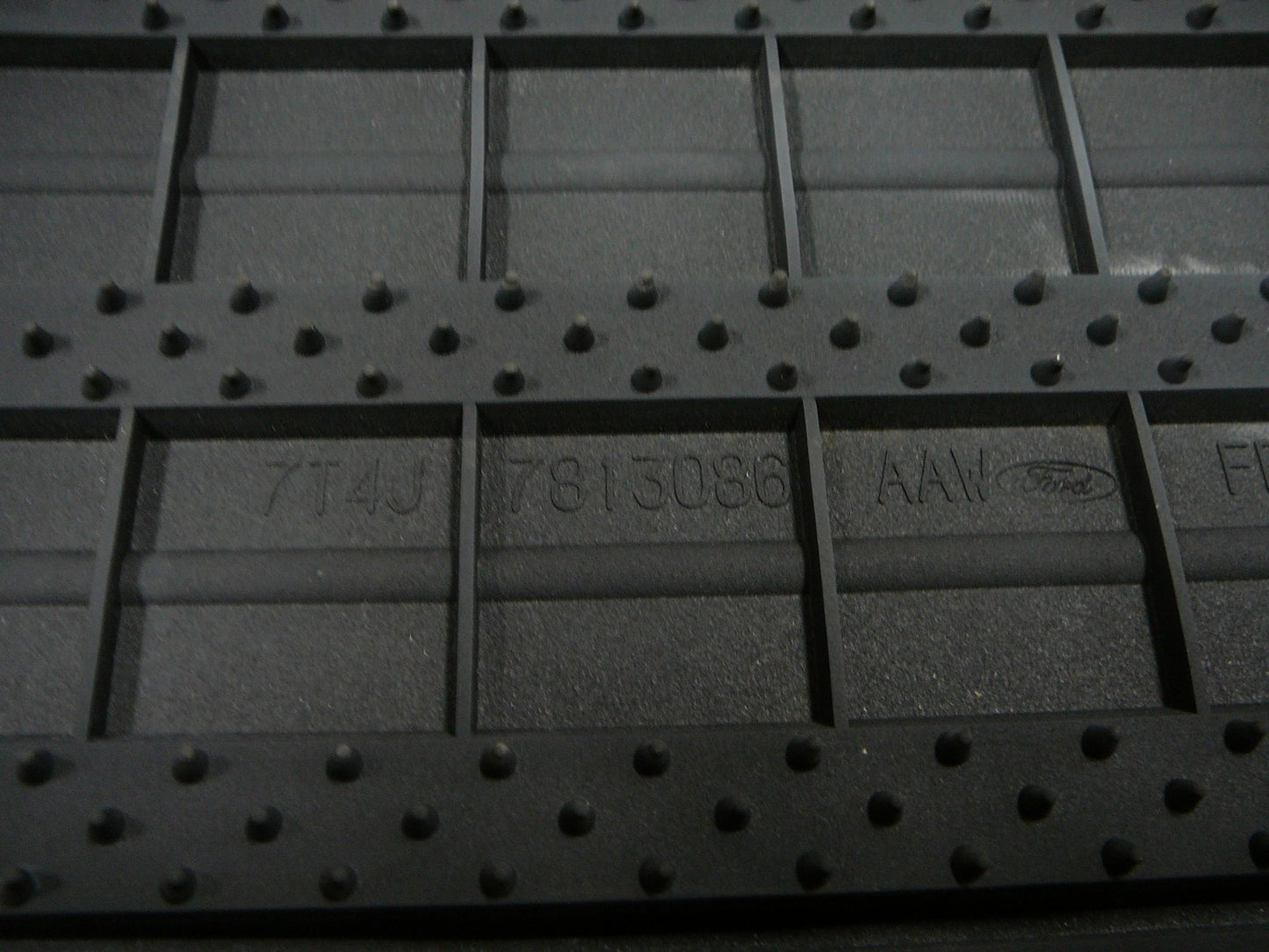 2007 Ford Edge OEM Rubber Front Passenger Floor Mat 7T4Z-7813086-AA