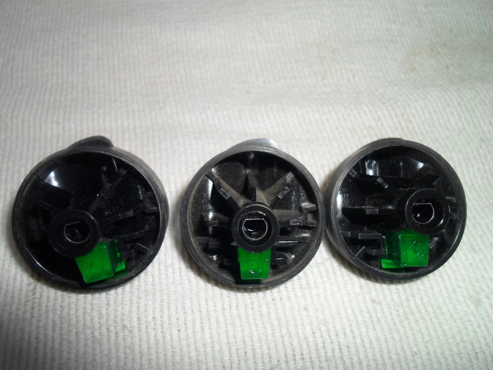 1997 - 2003 FORD F150 EXPEDITION CLIMATE CONTROL 3 KNOB SET GREEN LENS FREE SHIP