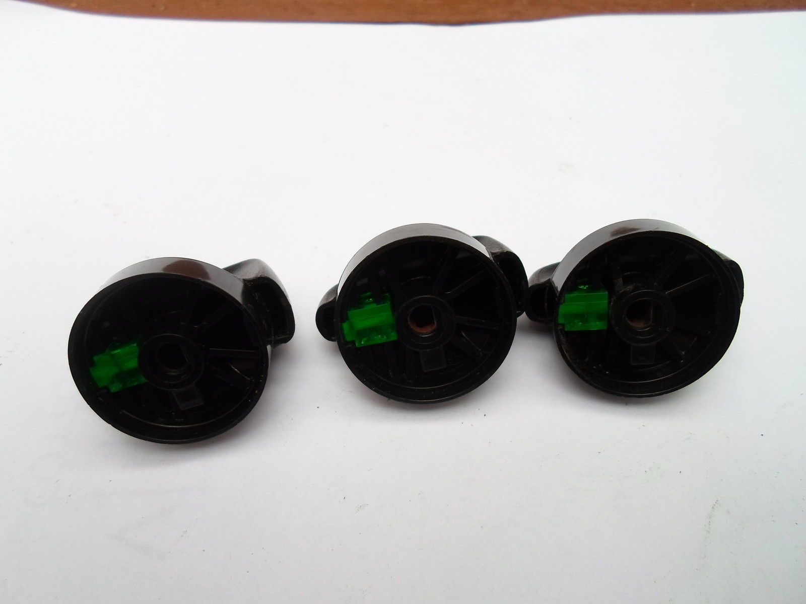95 - 04 FORD RANGER  GREEN CLIMATE CONTROL KNOB SET OF 3 OEM FREE SHIPPING